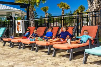 Island Oaks RV Resort