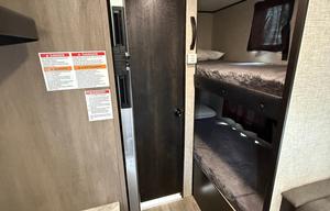 2022 Jay Flight SLX 7 174BH RV rental photo 7