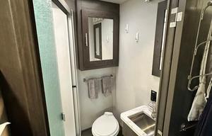Luxury Class A | Sleeps 7 | Families