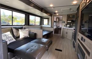 2021 Keystone RV Hideout 29DFSWE RV rental photo 5