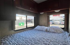 EDWARD - 2014 Winnebago Chalet WF-224VR
