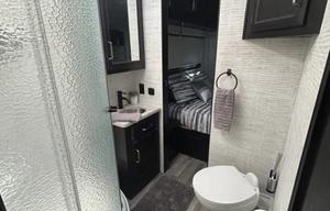 A-1 Alante Family Luxury RV - Endless Adventures!