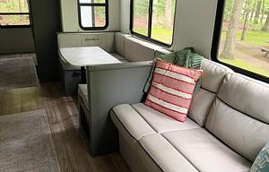 2024 Eddie Bauer BH, We Deliver & Set Up Sleeps 10