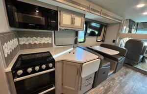 2022 Thor Motor Coach Hurricane 31C