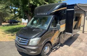2018 Entegra Coach Qwest 24L