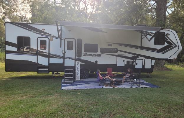 Mayeux Adventure with your kids and pets!