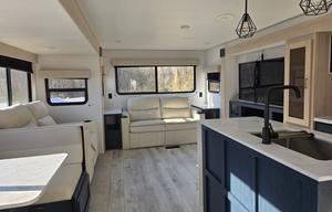 2025 Prime Time RV Avenger 28REI