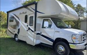 2015 Thor Motor Coach Four Winds 23U