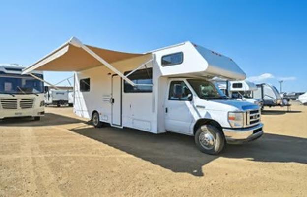 'Millie' 2012 Thor Majestic 28A