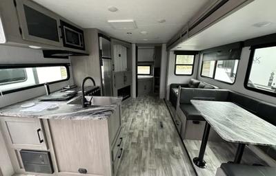 Like BRAND NEW! 2022 Dutchmen Kodiak Ultra Lite