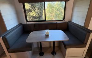 Brand New - 2027 Jayco Jay Flight 23 ft
