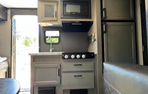 2021 Jayco Jay Feather Micro 17’