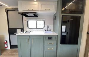 BRAND NEW 2025 Eddie Bauer 17BH-L - Sleeps 5