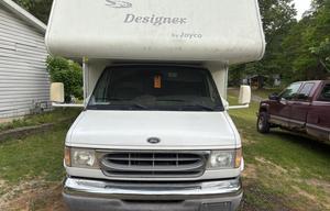 2001 Ford Jayco Designer RV rental photo 4