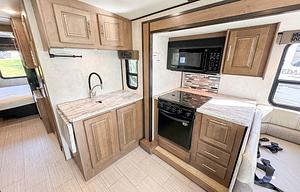 FR3 Easy to Drive Class A RV - with Bunks!