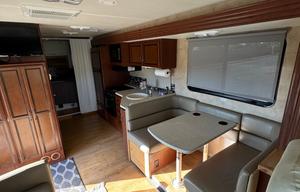 2013 Thor Motor Coach ACE 29 2