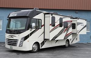 2022 ACE 27 FT Easy to Drive Class A! Sleeps 6-8