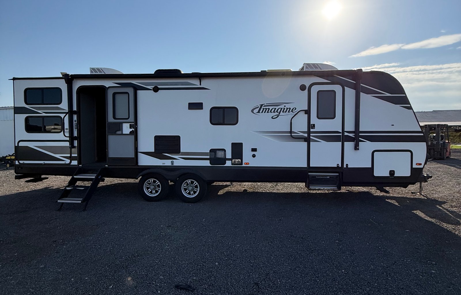 2021 Grand Design Imagine 2910BH (9105)