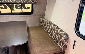 2019 Jayco Jay Flight SLX 7 145RB RV rental photo 13