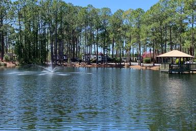 Pine Glen Motorcoach & RV Park
