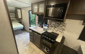 2020 Dutchmen RV Coleman Lantern LT Series 202RDWE