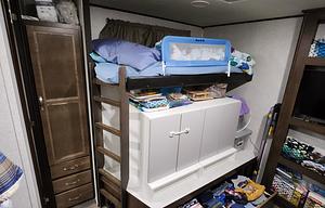 Bunkhouse!Sleeps 10, Spacious, Pet Friendly,Island