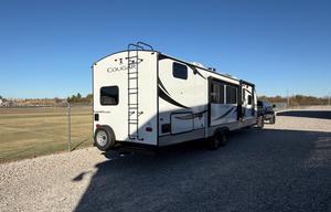 2022 Cougar Half-Ton 34TSB RV rental photo 5