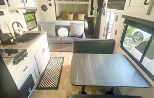 2024 Keystone RV Hideout 24BHSWE RV rental photo 2