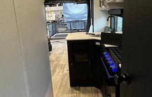 2022 Fuel 305 RV rental photo 31