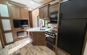 The Happy Camper | Luxury Glamping Getaway