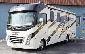 2022 ACE 27 FT Easy to Drive Class A! Sleeps 6-8