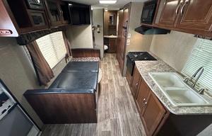 Great for small SUVs camper!! Bunkhouse!!