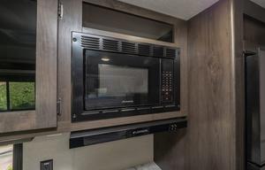 2023 Grand Design 235BH – Fully equipped!