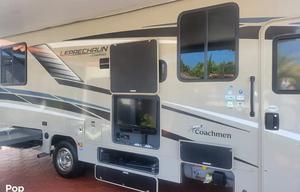 2022 Leprechaun Premier 319MB Ford 450 RV rental photo 10