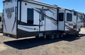 2019 Venom V4114TK RV rental photo 6