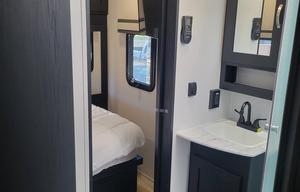 2023 Coachmen RV Freedom Express Liberty Edition 326BHDSLE RV rental photo 8