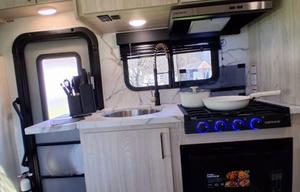 Fully Stocked!! - Economy 2027 East to West Entrada 2000NS E526