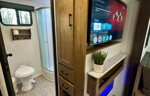 2025 Coachmen RV Freedom Express Select 247SE RV rental photo 23