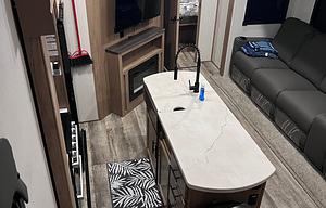 Mansion On Wheels!