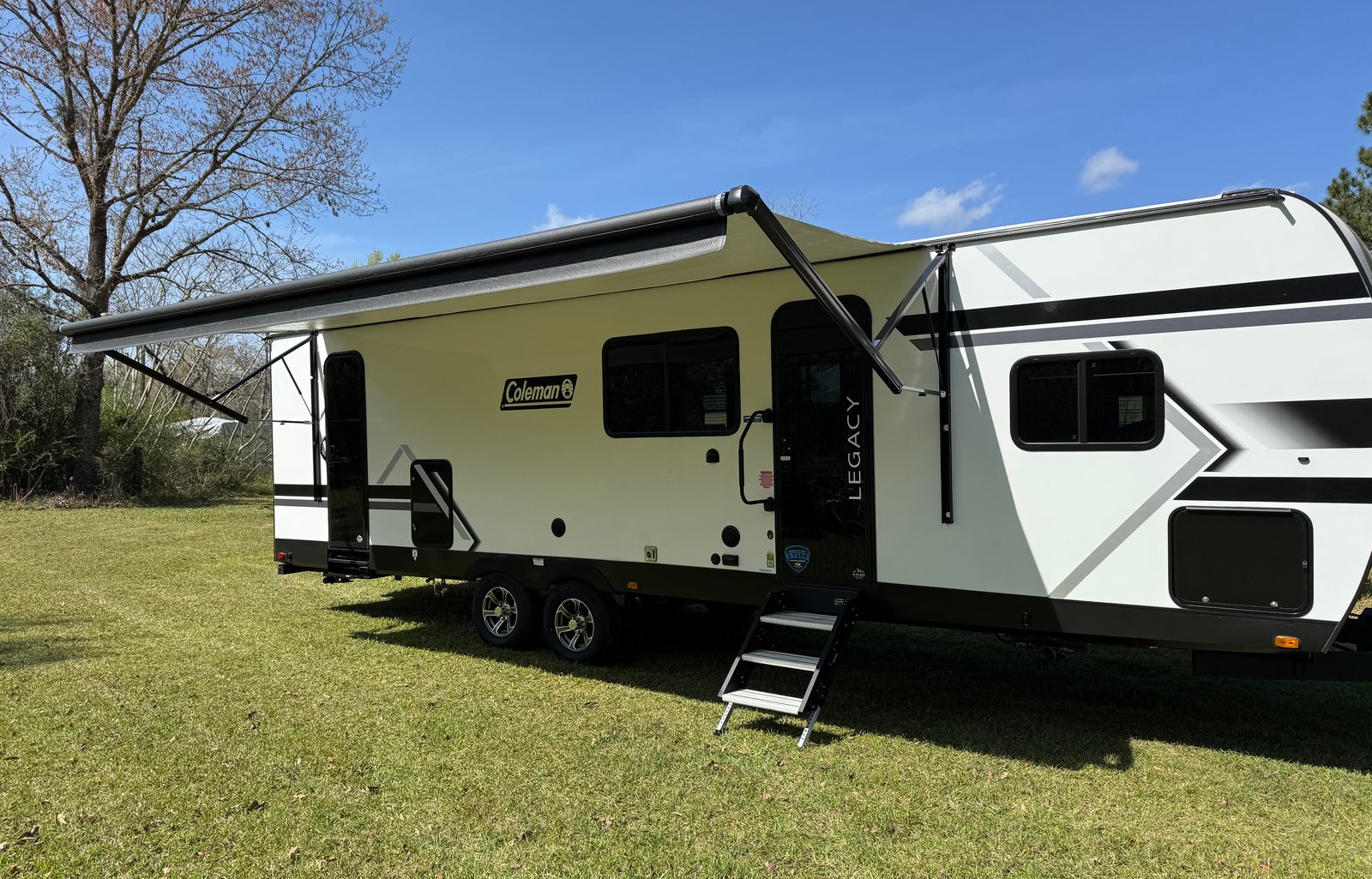 2025 Coleman Legacy 2900 BH