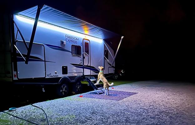 2025 Coachmen RV Freedom Express Select 247SE RV rental photo 1