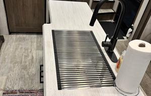 Stocked 5th Wheel | King Bed & Generator Included