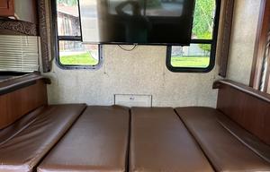 *New Listing* 2016 Thor Freedom Elite 29FE