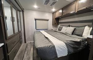 Luxury Your Way: A 5-Star Glamping Oasis