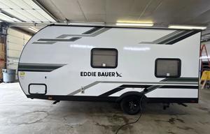 BRAND NEW 2025 Eddie Bauer 17BH-L - Sleeps 5