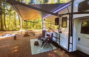 Family&Pet Friendly - 2024 Forest River SUNSEEKER