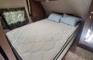 2017 Aerolite Luxury 292DBHS - UNLIMITED MILES!!