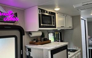Meet "Moon Taxi".  2023 Coachmen Cross Trail 20XG