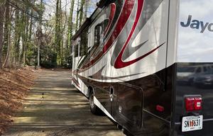 Luxury 2015 Jayco RV - Sleep 6 - Family Road Trip!