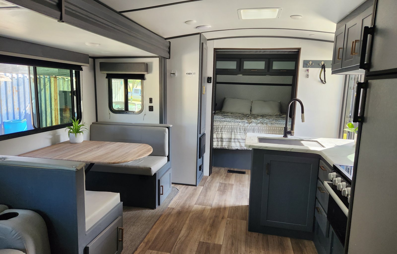 2022 Keystone Rv Bullet Crossfire 2430BH